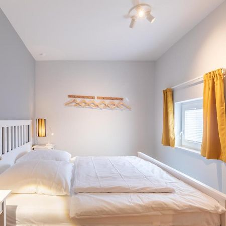 Fietes Kajüte Appartement Husum  Buitenkant foto