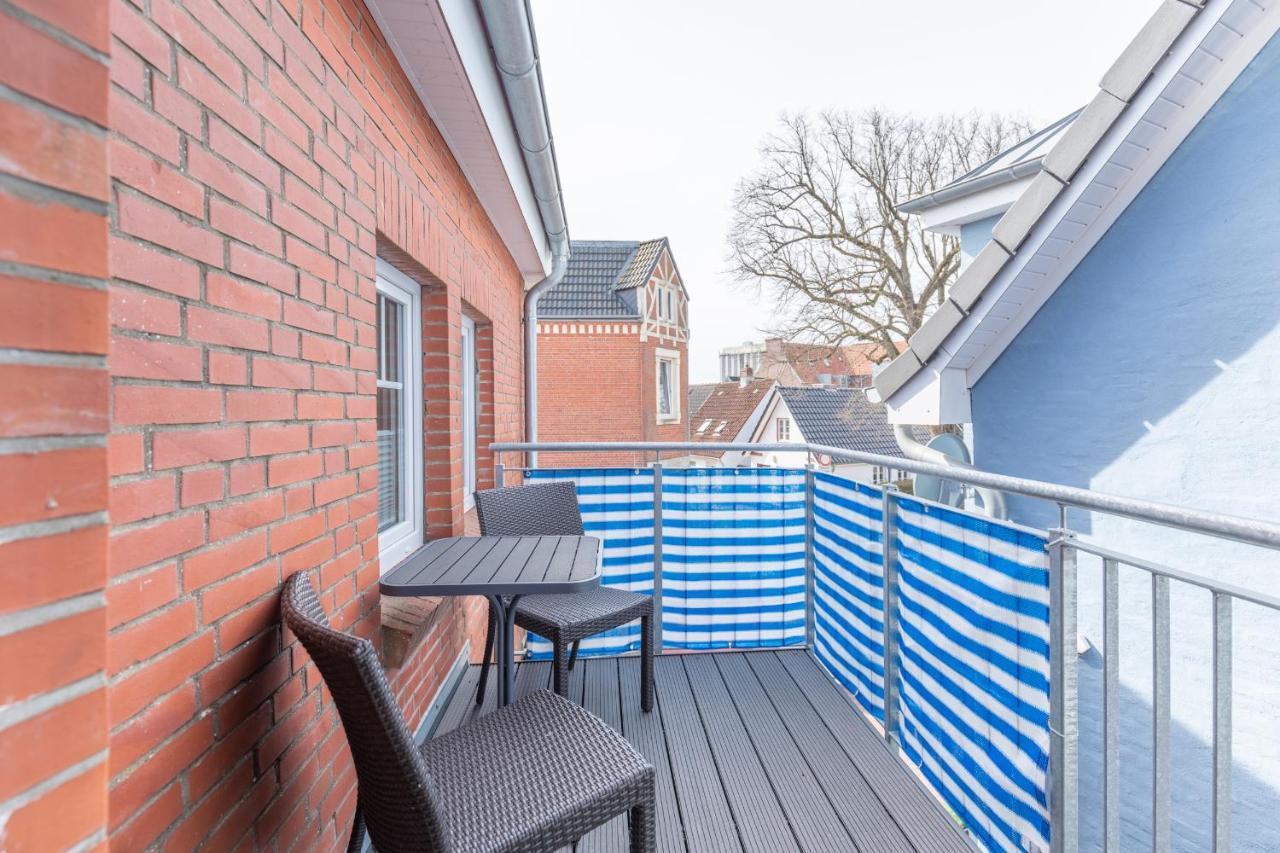 Fietes Kajüte Appartement Husum  Buitenkant foto